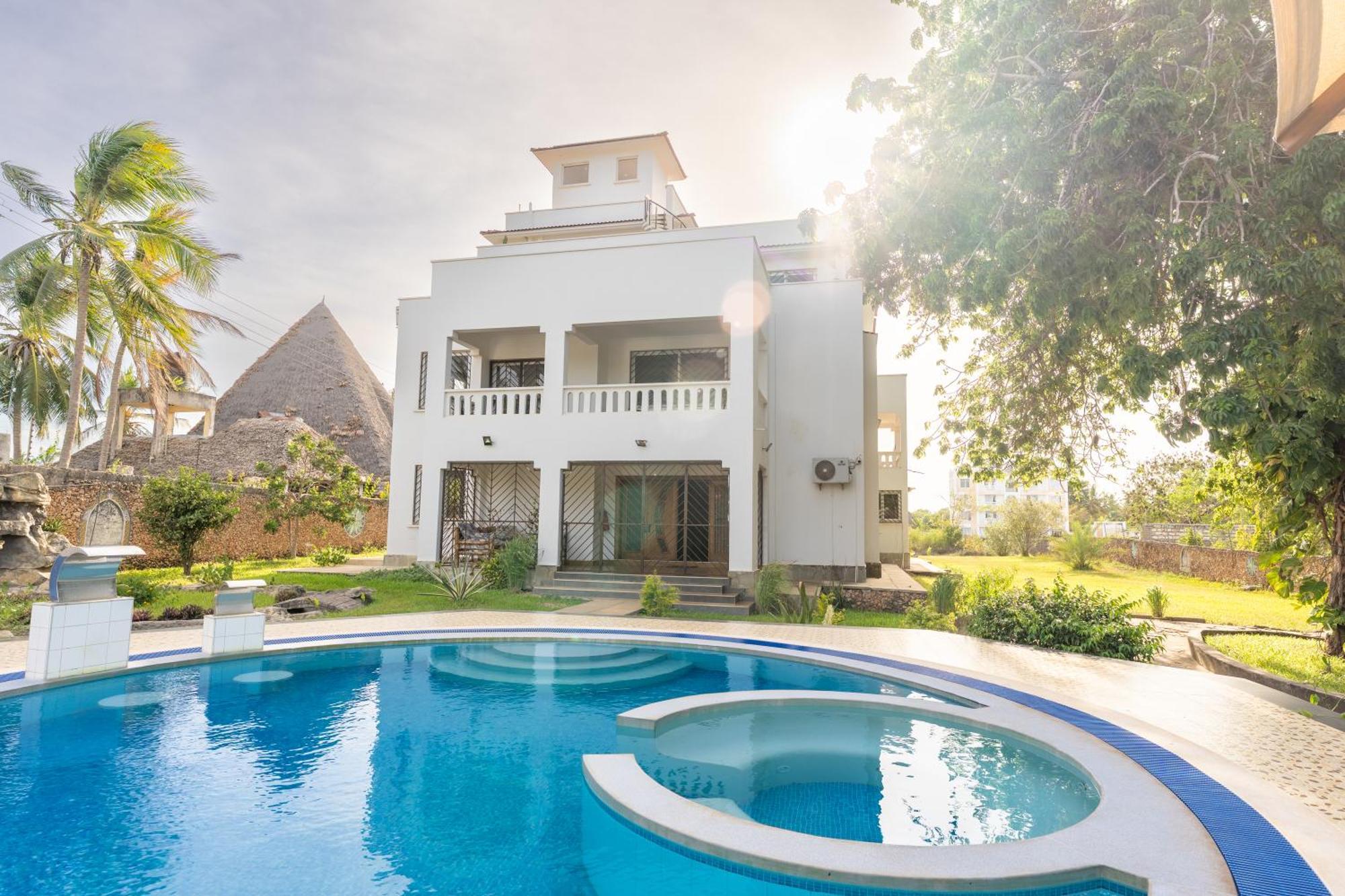 Queens Chateau Boutique Villa Diani Beach Dış mekan fotoğraf