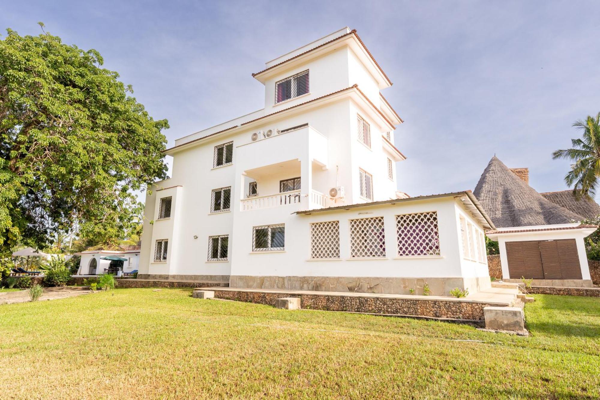 Queens Chateau Boutique Villa Diani Beach Dış mekan fotoğraf